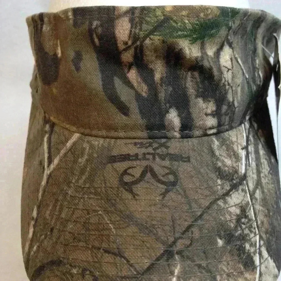 Realtree Sun Visor Unisex Adjustable Tan Camo Cap - Picture 2 of 8